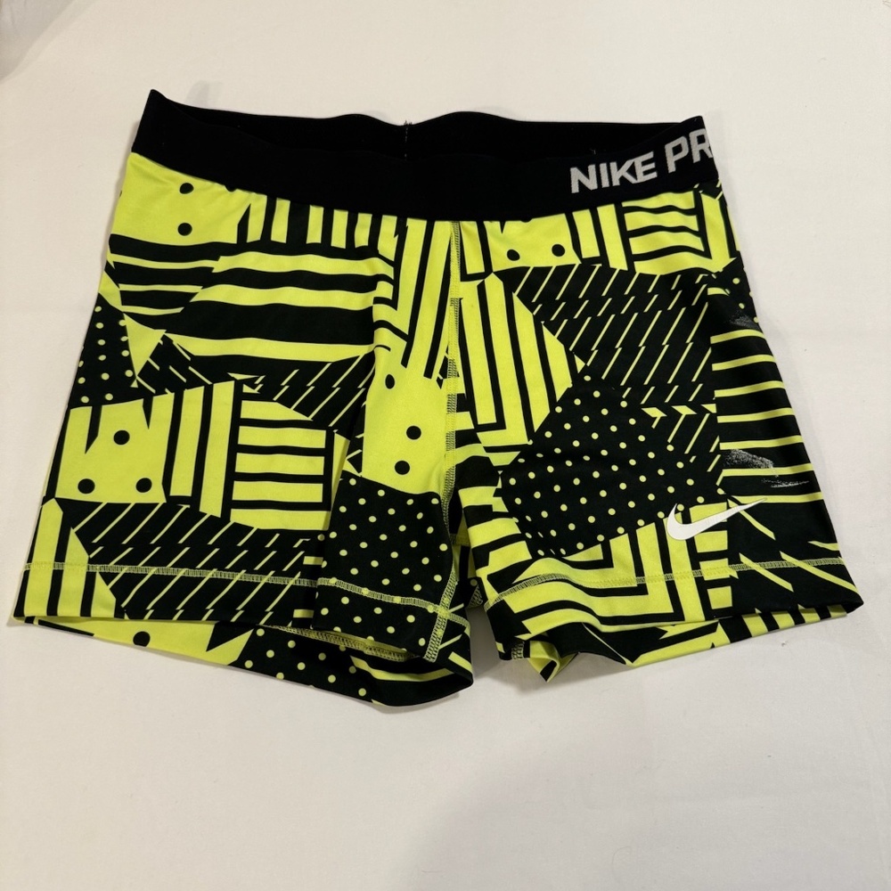 Nike Pro Compression Dri-FIT Patchwork Shorts – Yellow & Black, Size Large